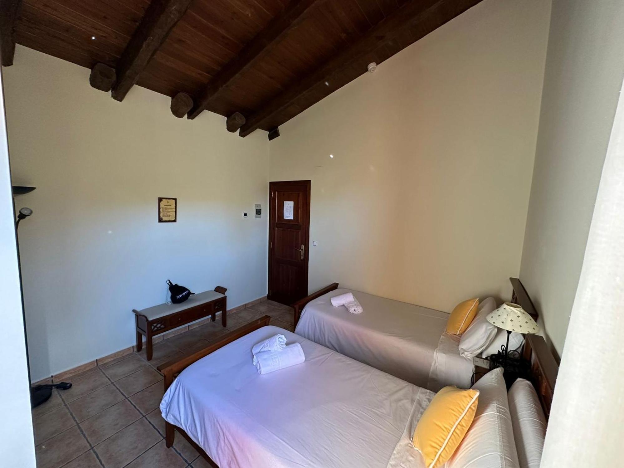 Hotel De La Villa Rubielos De Mora Extérieur photo